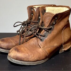 UGG Collection Women’s Boots Size 10